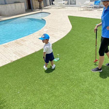 Genesis Apartments パームビーチ エクステリア 写真