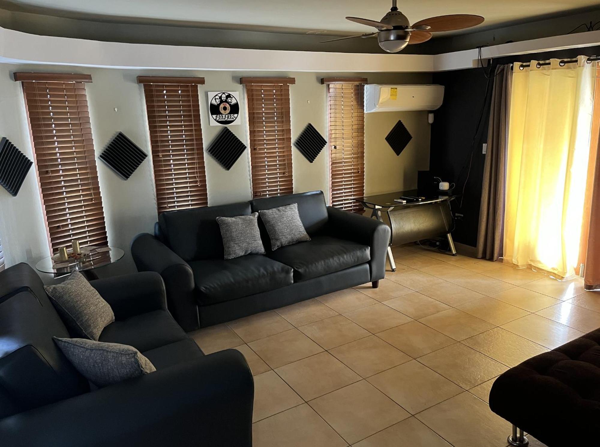 Genesis Apartments パームビーチ エクステリア 写真