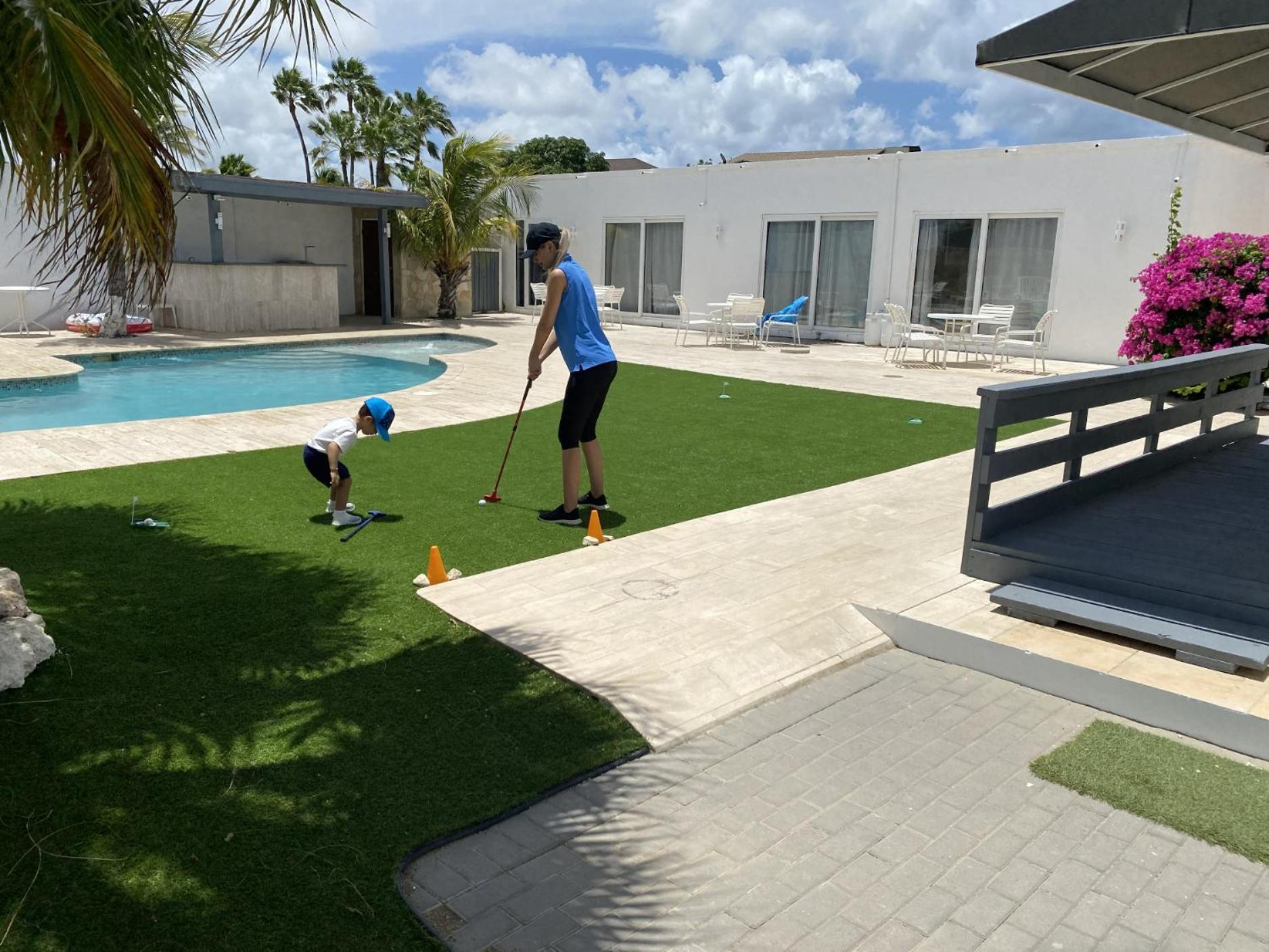 Genesis Apartments パームビーチ エクステリア 写真
