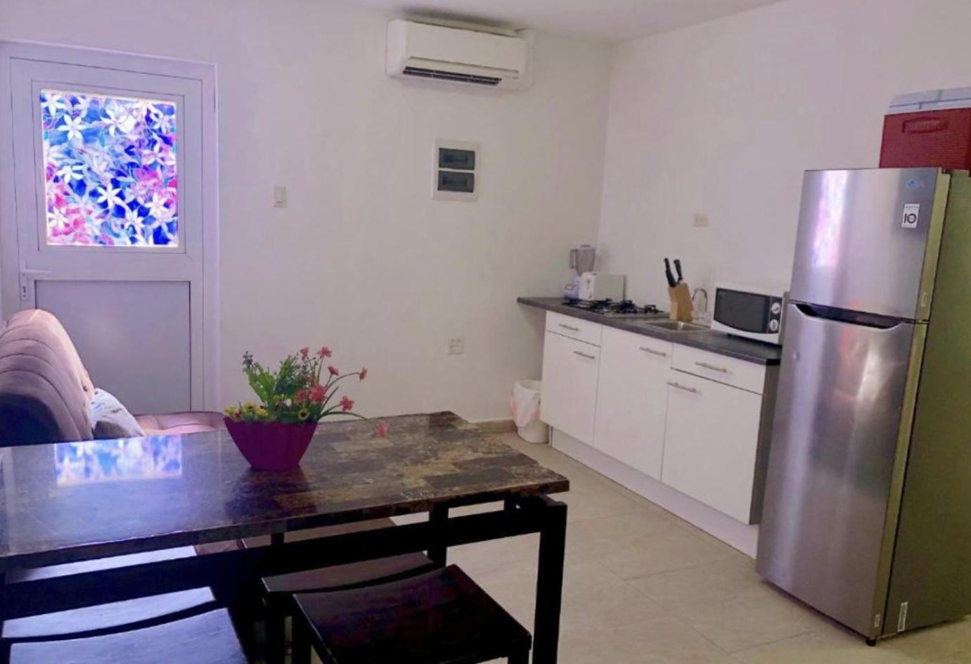 Genesis Apartments パームビーチ エクステリア 写真