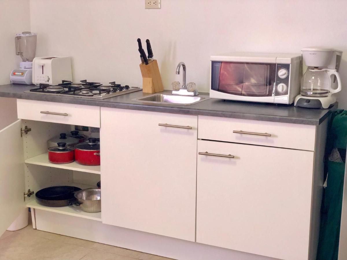 Genesis Apartments パームビーチ エクステリア 写真