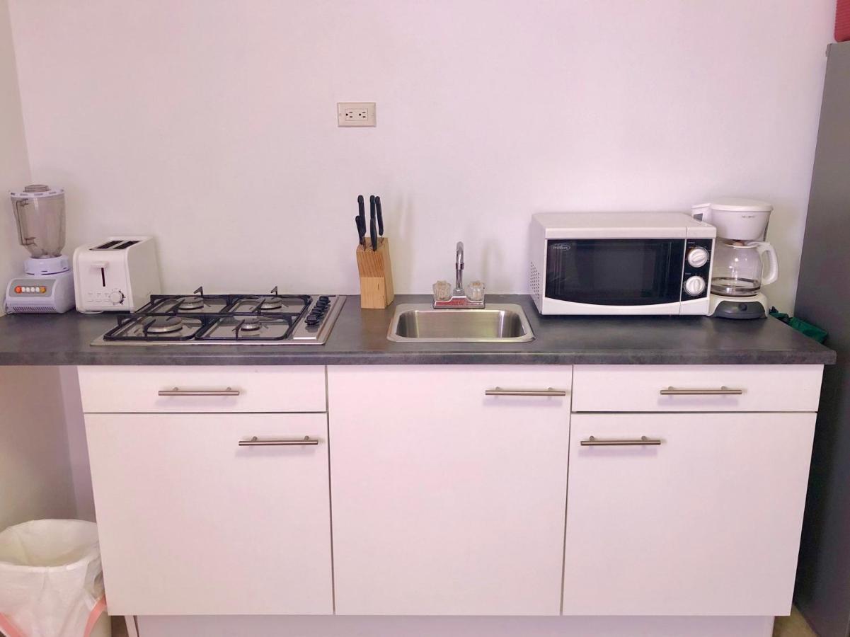 Genesis Apartments パームビーチ エクステリア 写真